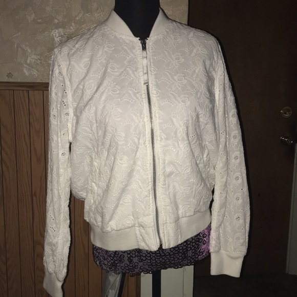 White gap jacket - Picture 2 of 6